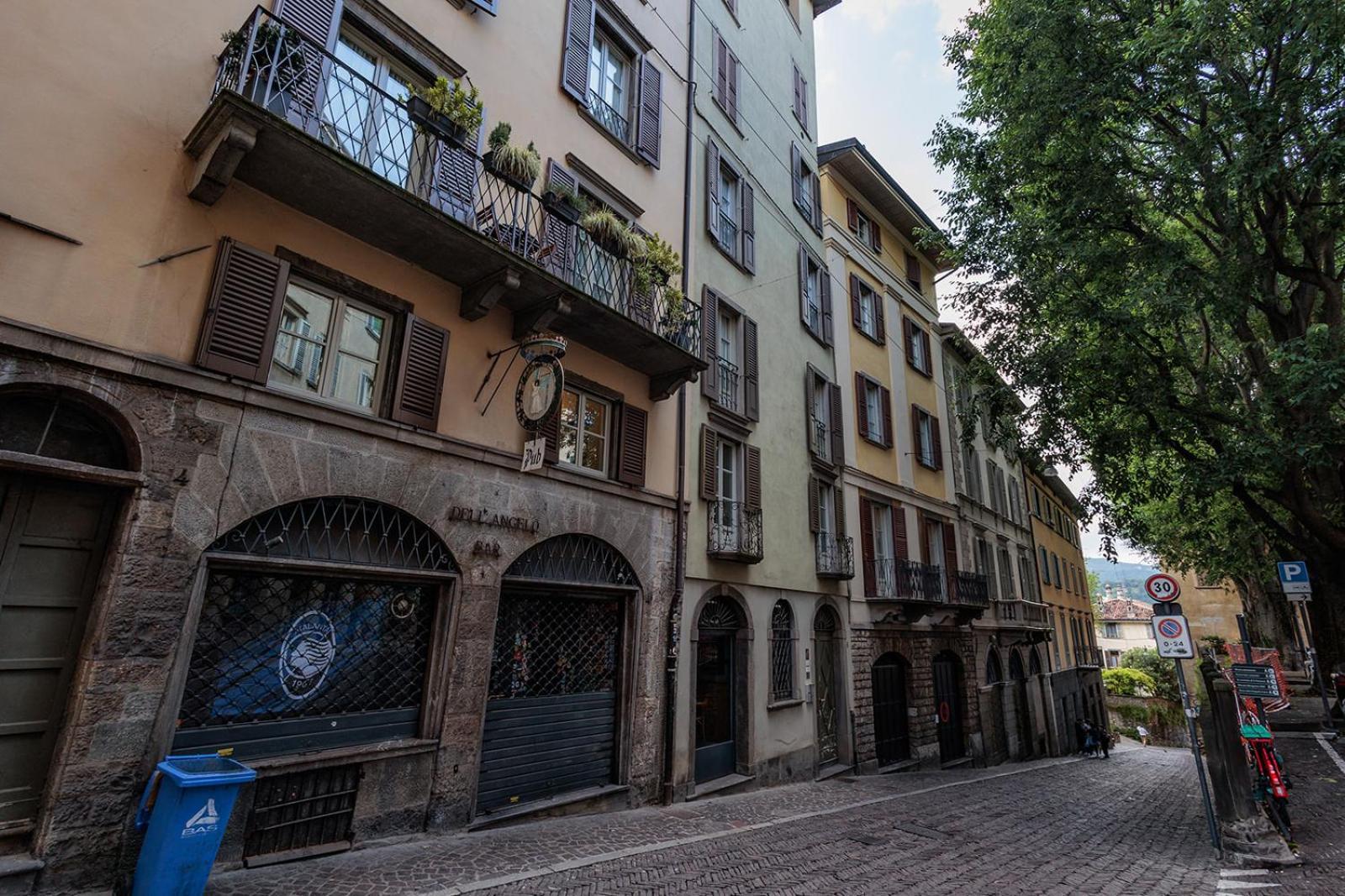 Dimora Citta Alta Lägenhet Bergamo Exteriör bild